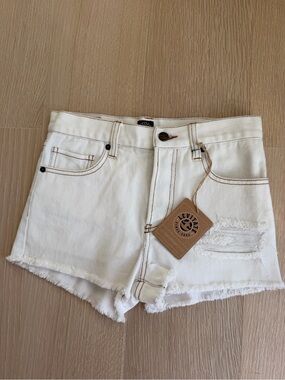 Levitate White High-Rise Frayed Hem Denim Shorts